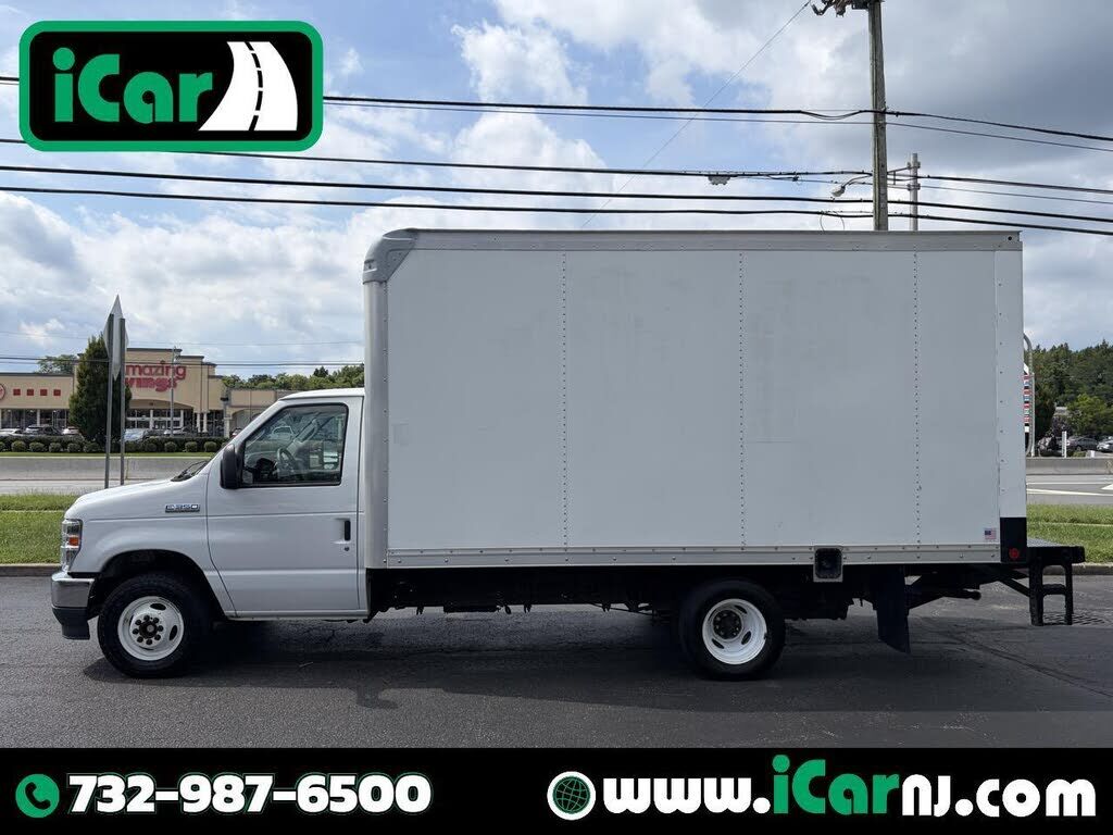 2021 FORD E-350