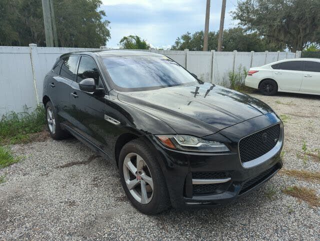 2017 JAGUAR F-Pace