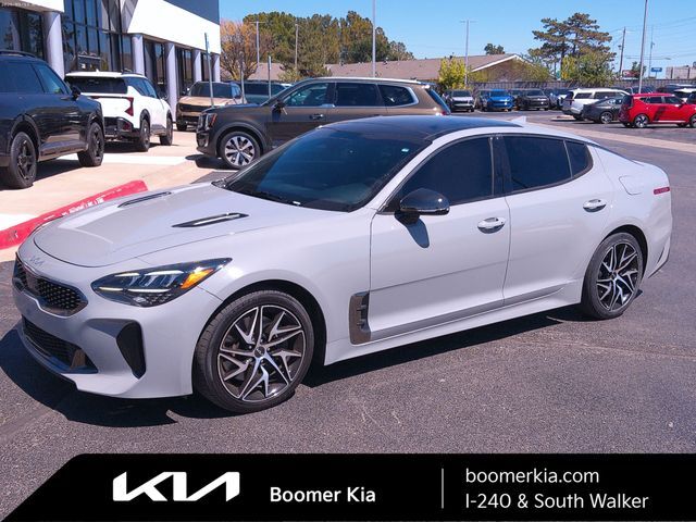 2023 KIA Stinger