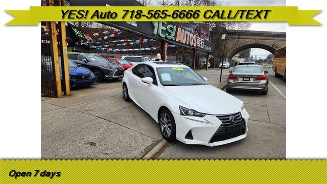 2019 LEXUS IS