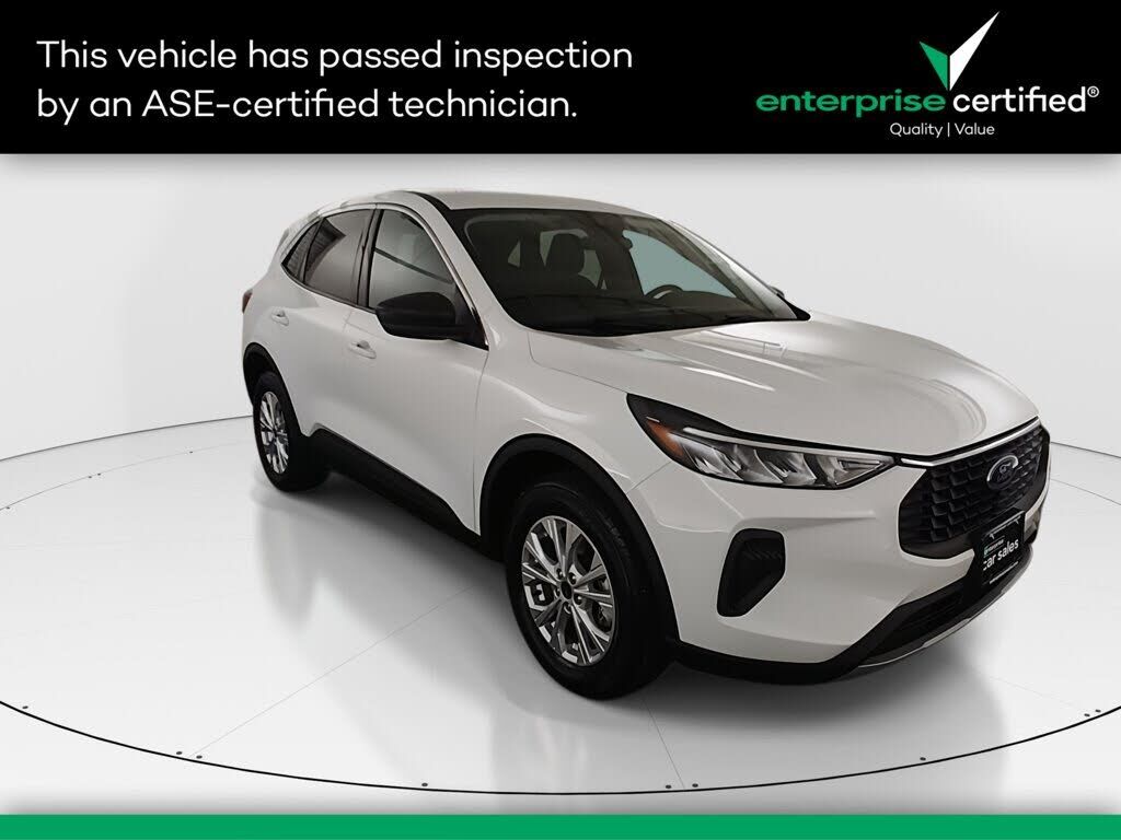 2024 FORD Escape