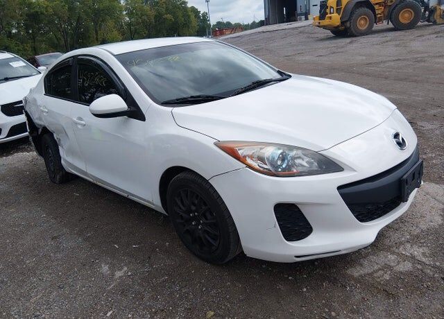 2013 MAZDA Mazda3