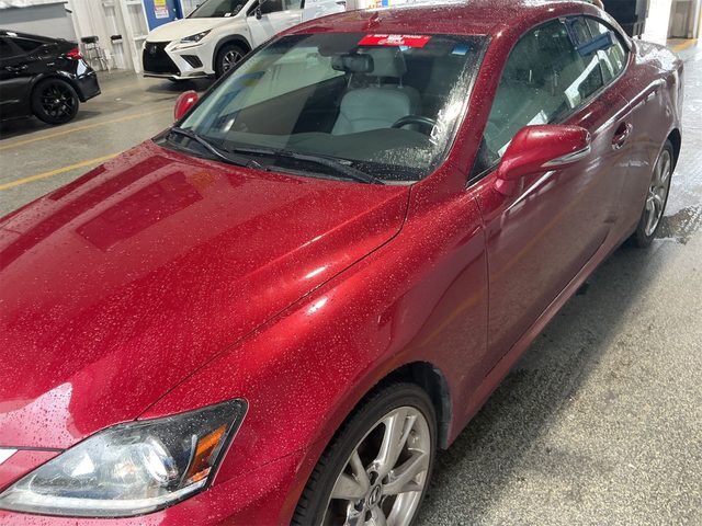 2011 LEXUS IS