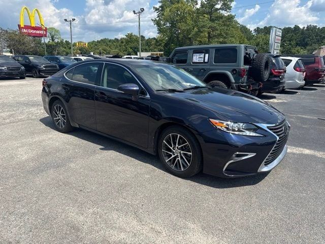 2018 LEXUS ES