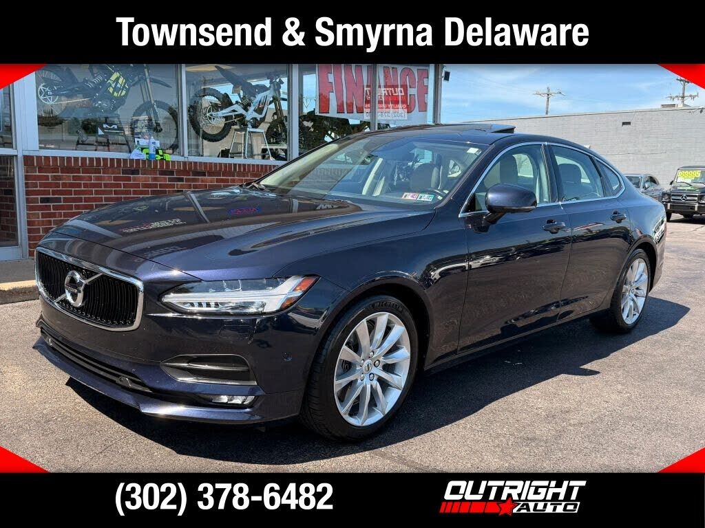 2017 VOLVO S90