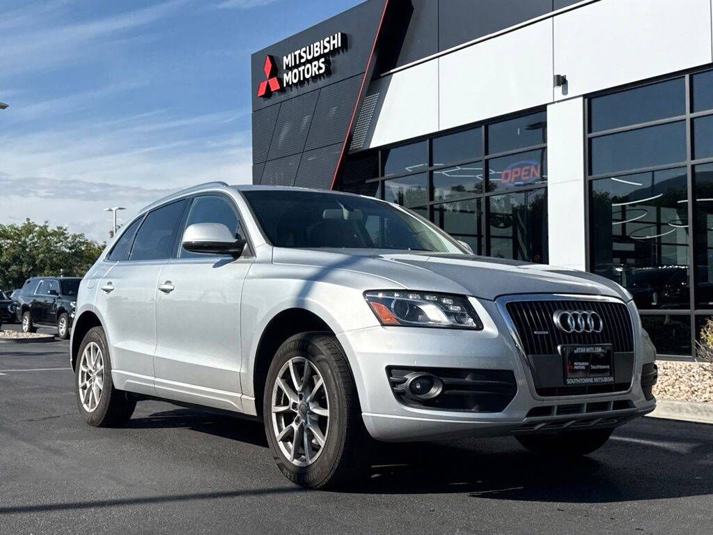 2011 AUDI Q5