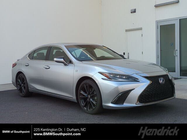 2022 LEXUS ES