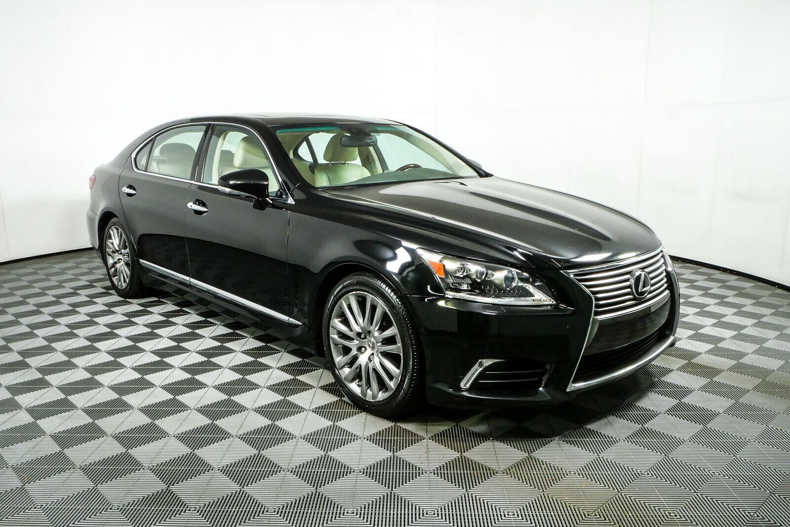 2014 LEXUS LS