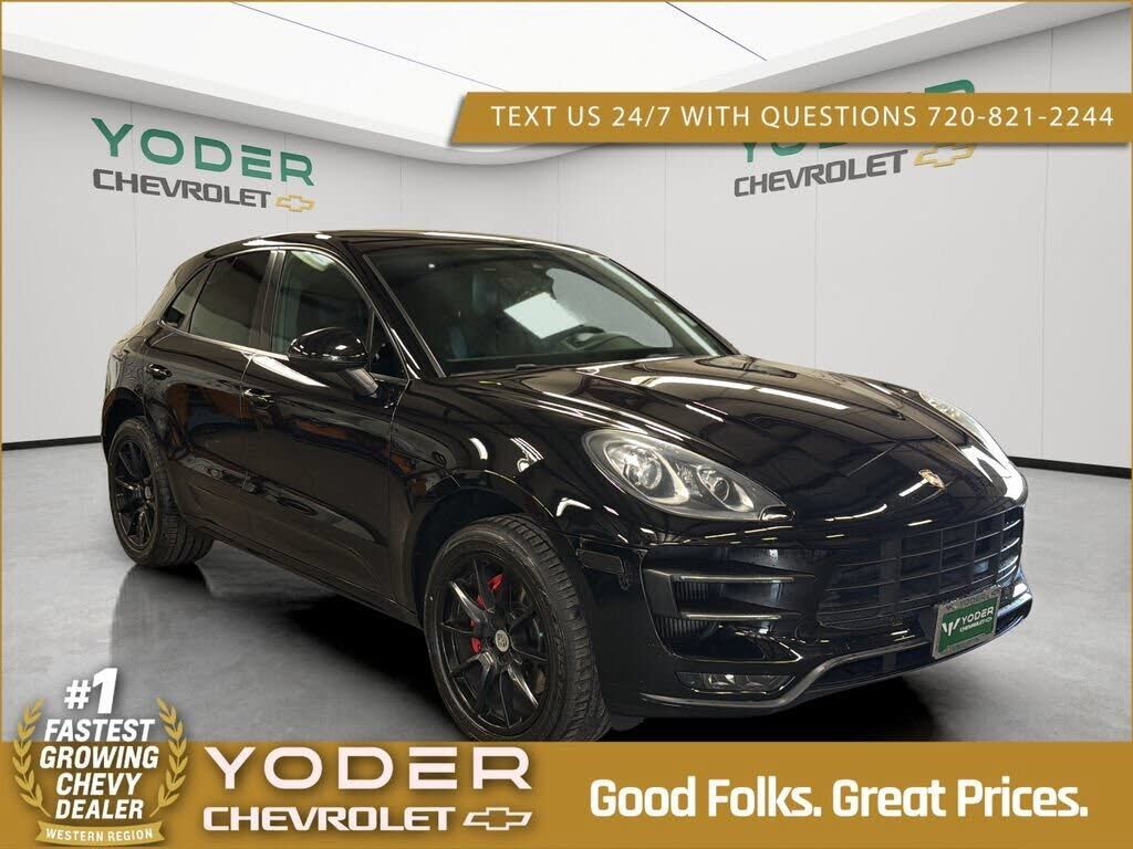 2017 PORSCHE Macan