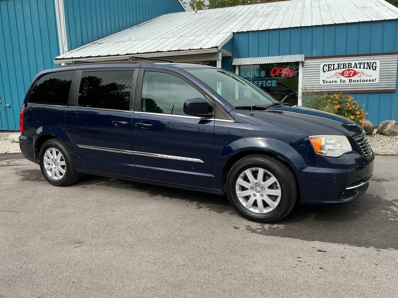 2014 CHRYSLER Town and Country