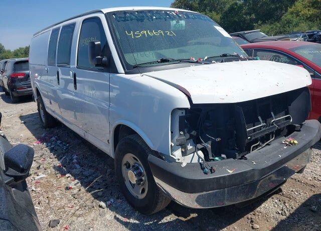 2013 CHEVROLET Express
