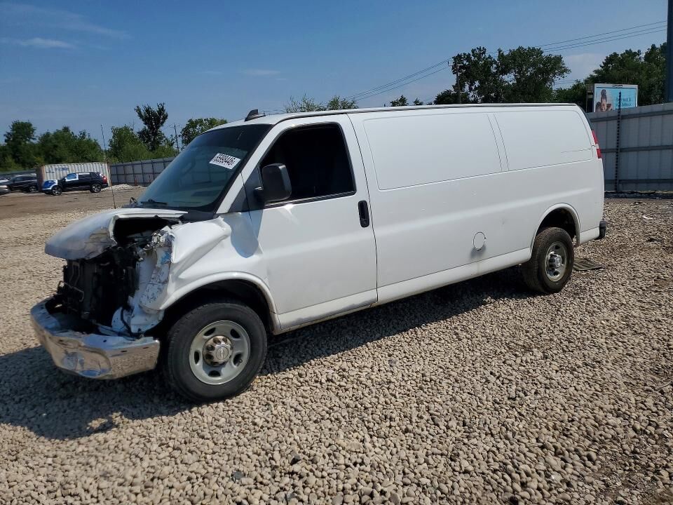 2017 CHEVROLET Express
