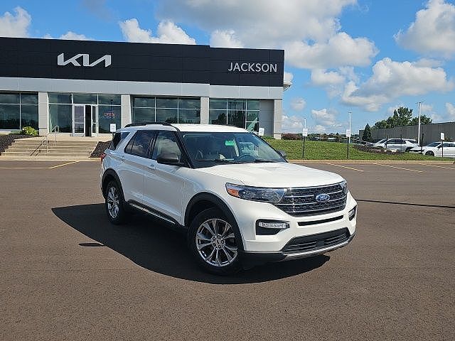 2023 FORD Explorer