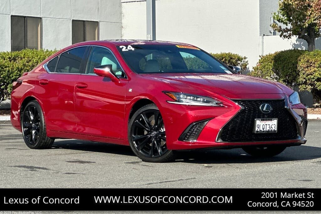 2024 LEXUS ES