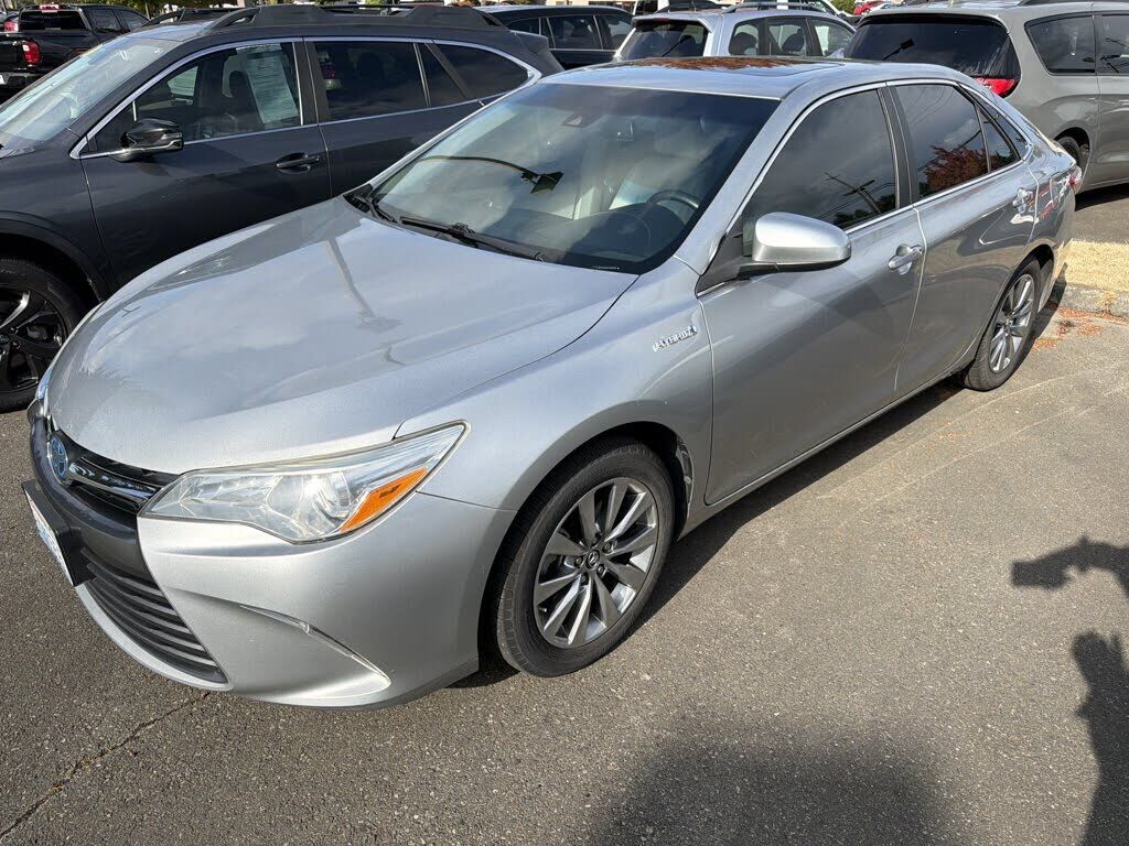 2016 TOYOTA Camry