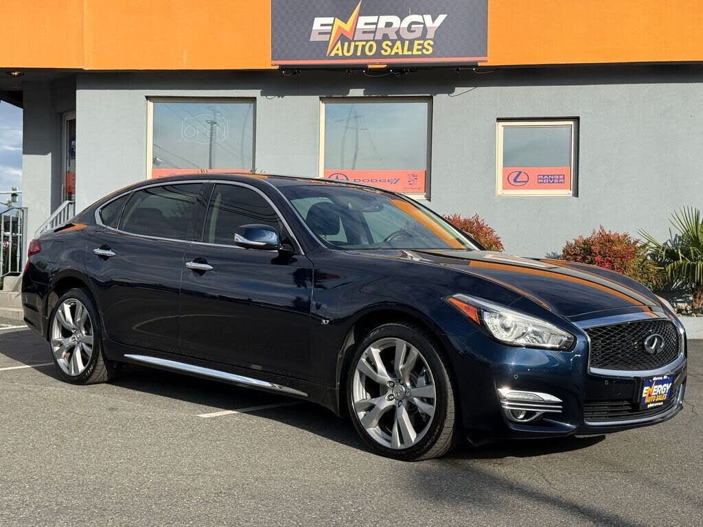 2016 INFINITI Q70L