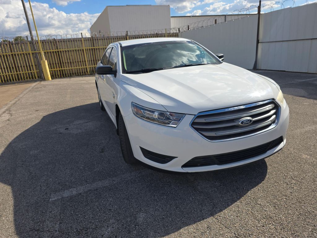 2015 FORD Taurus