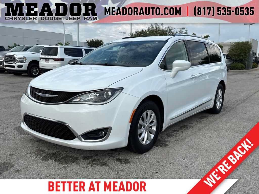 2019 CHRYSLER Pacifica