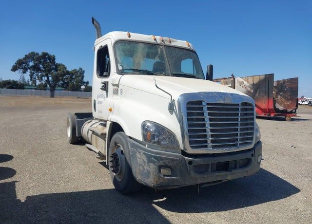 2014 FREIGHTLINER Cascadia