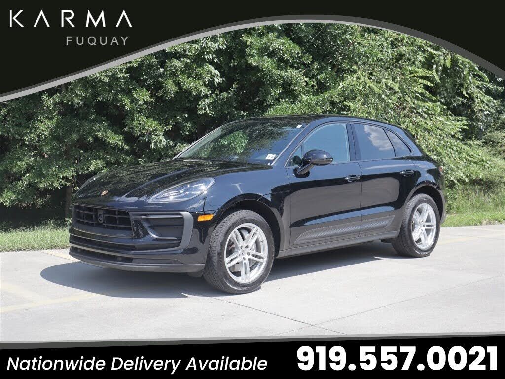 2024 PORSCHE Macan