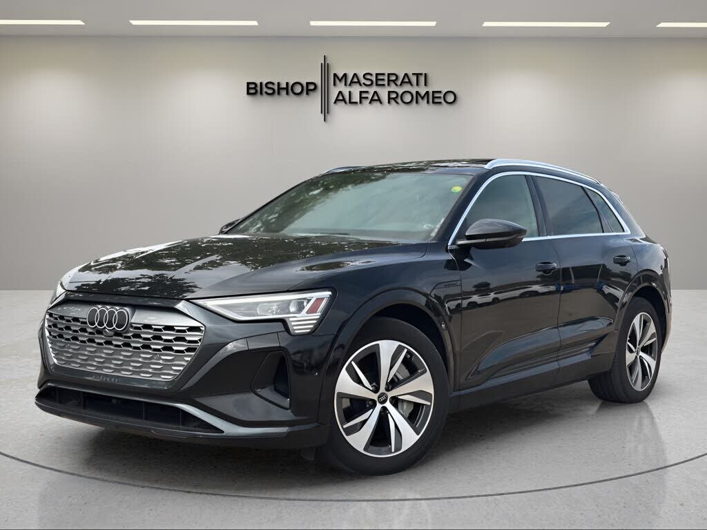 2024 Audi Q8