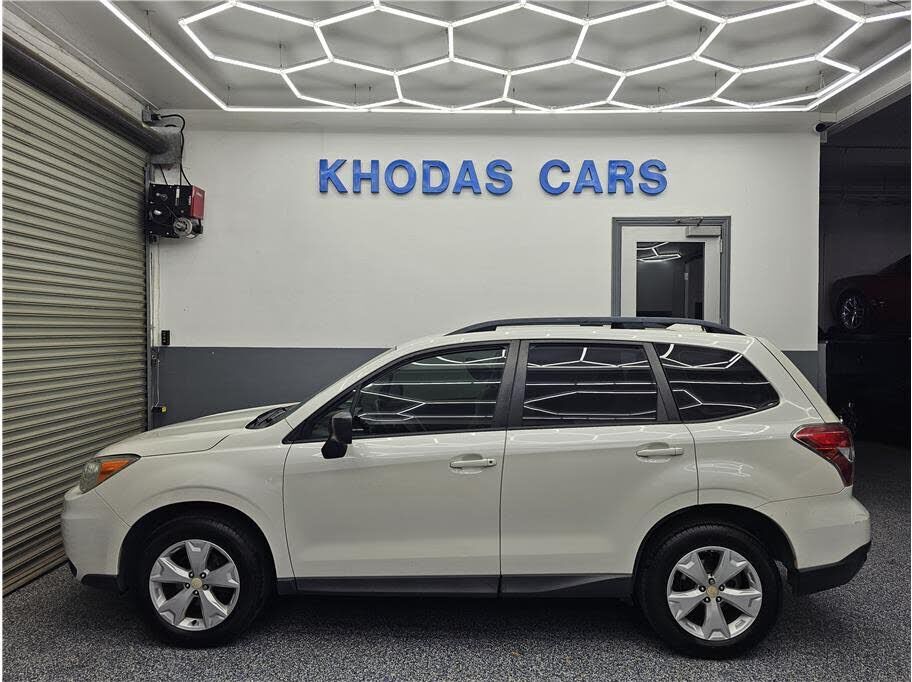 2016 SUBARU Forester