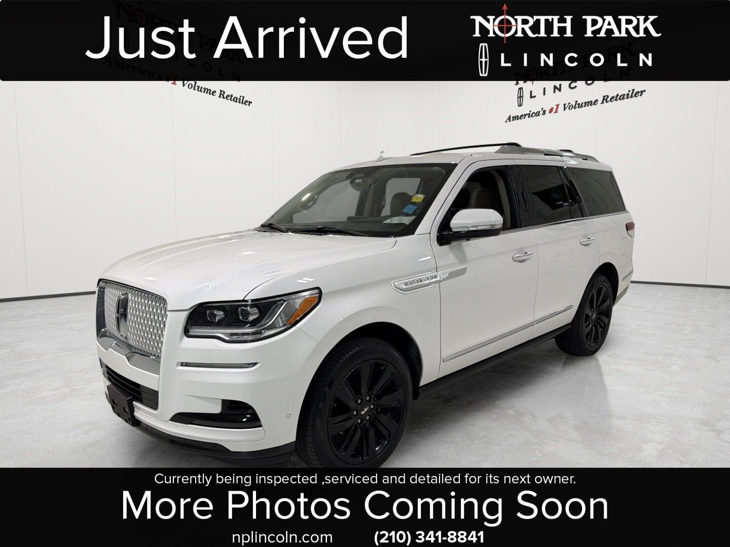 2022 LINCOLN Navigator