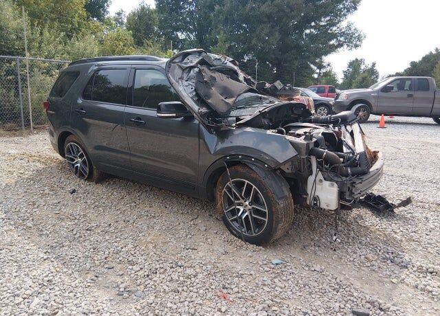 2017 FORD Explorer