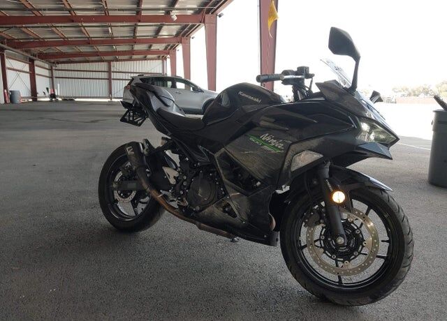 2024 KAWASAKI Ninja