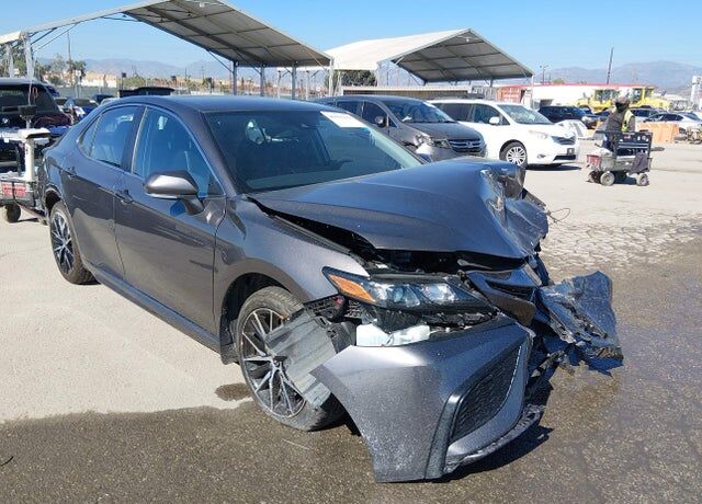 2022 TOYOTA Camry