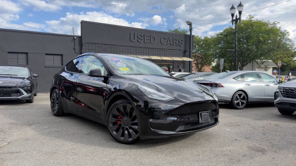 2021 TESLA Model Y