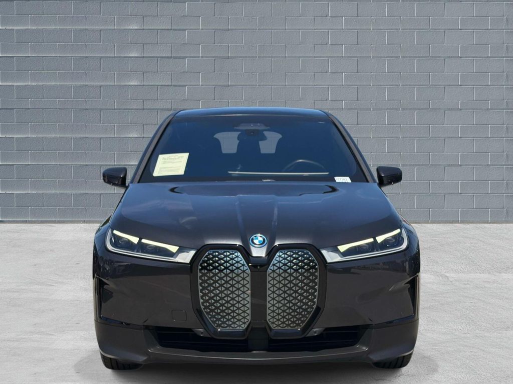 2024 BMW iX