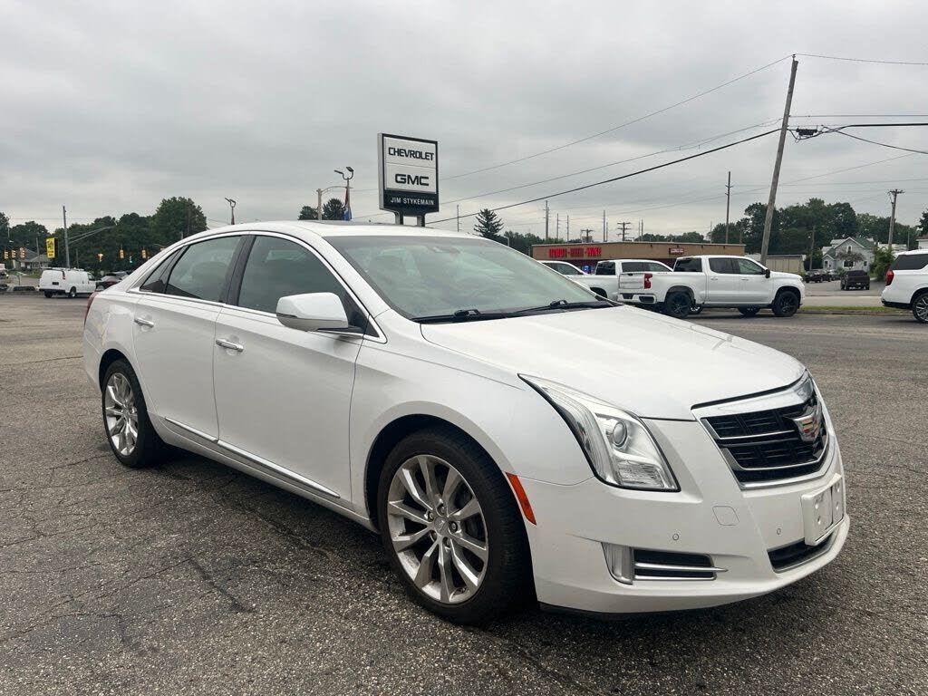 2017 CADILLAC XTS