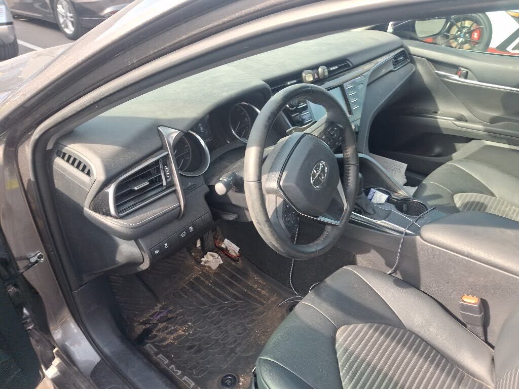 2020 TOYOTA Camry