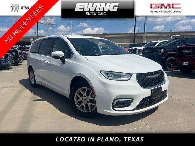 2023 CHRYSLER Pacifica