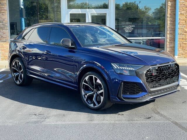 2024 AUDI RS Q8