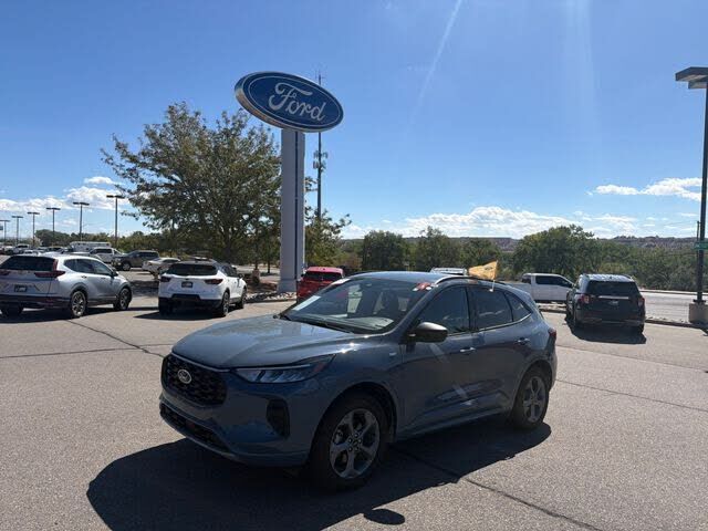 2024 FORD Escape