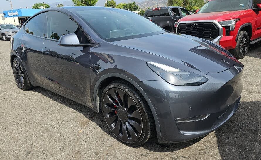 2022 TESLA Model Y