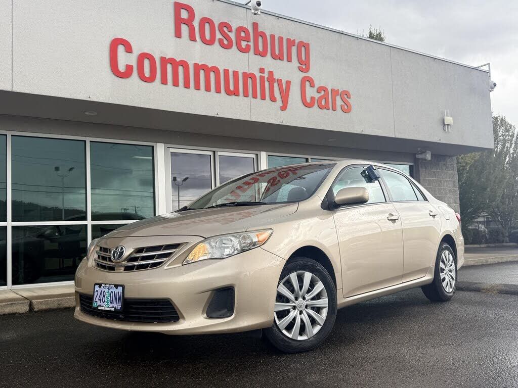 2013 TOYOTA Corolla