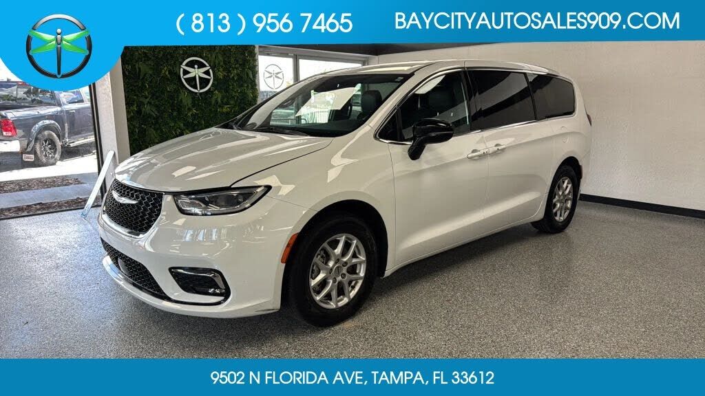2025 CHRYSLER Pacifica