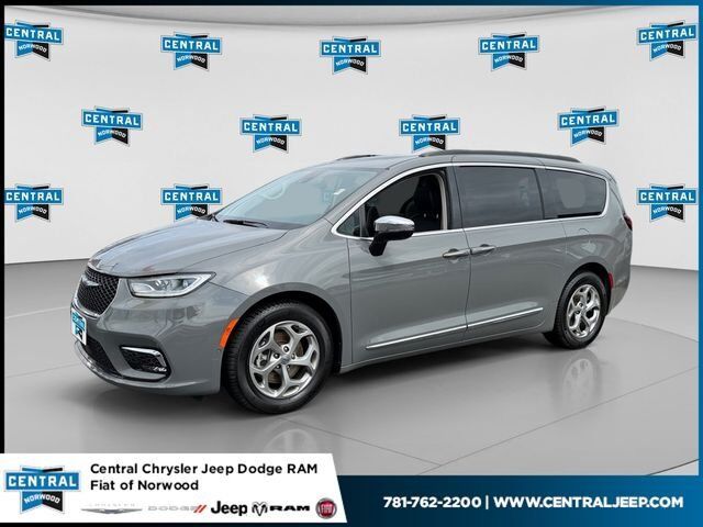 2023 CHRYSLER Pacifica