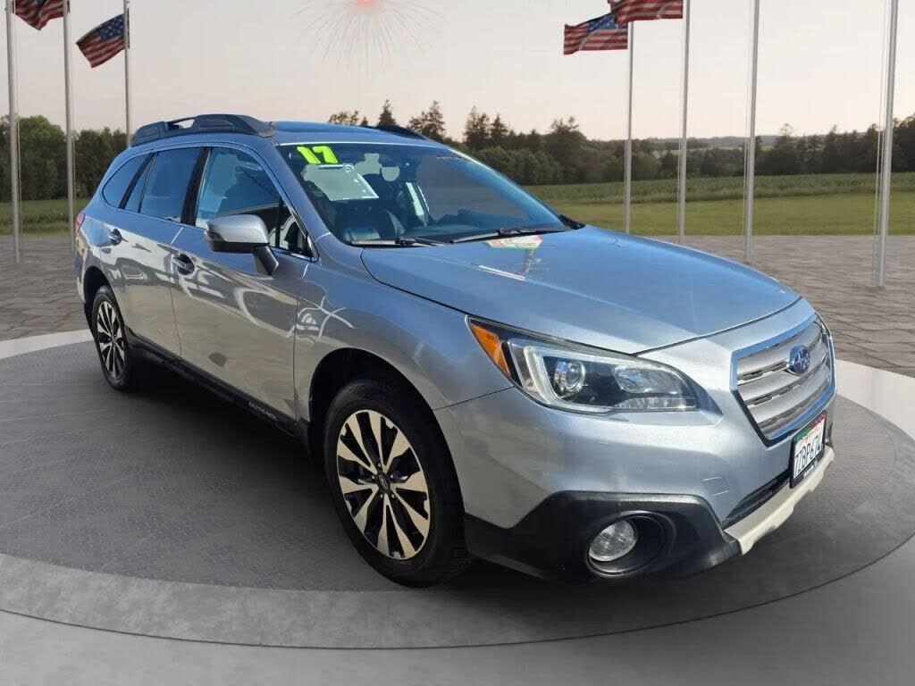 2017 SUBARU Outback