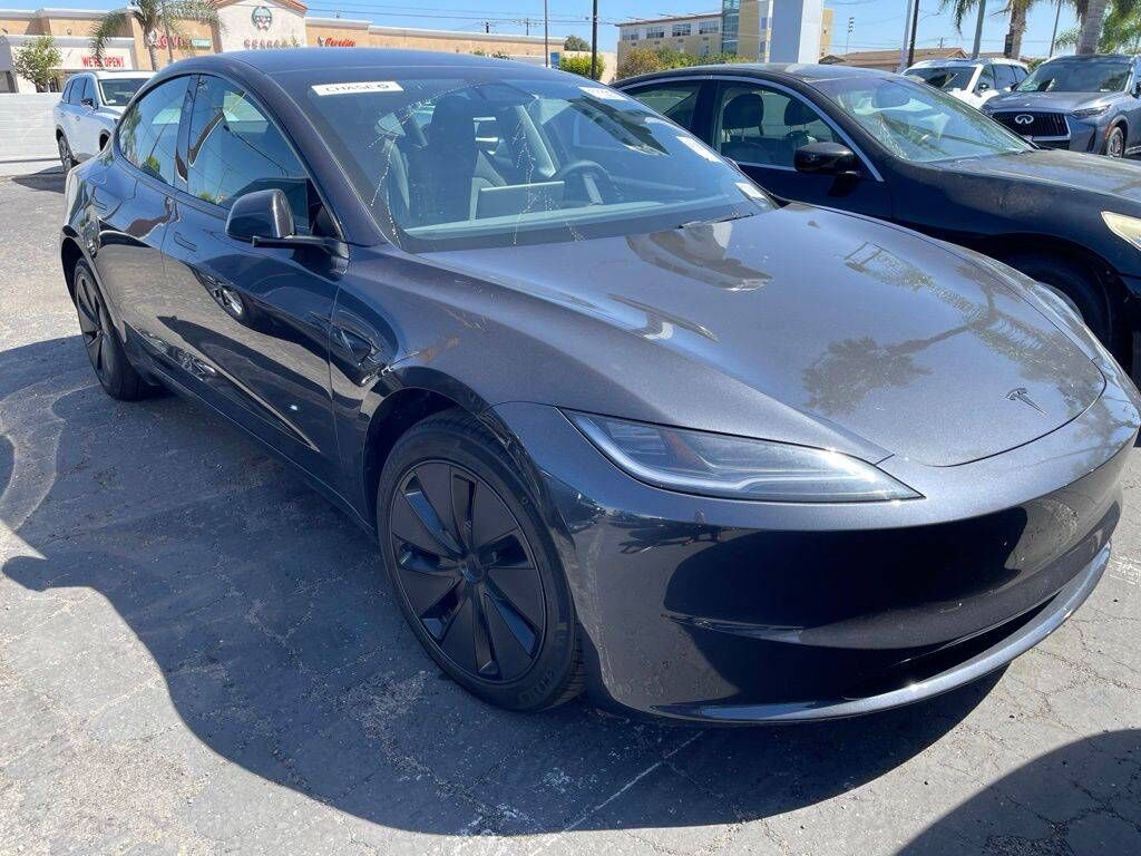 2026 TESLA Model 3