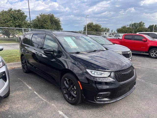 2025 CHRYSLER Pacifica