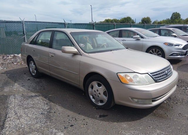 2004 TOYOTA Avalon