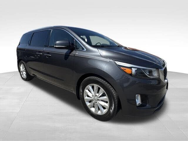 2016 KIA Sedona