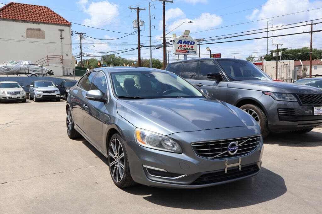 2016 VOLVO S60