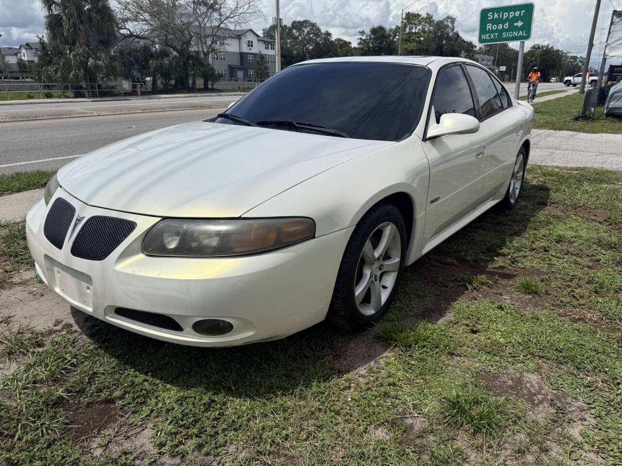 2005 PONTIAC Bonneville