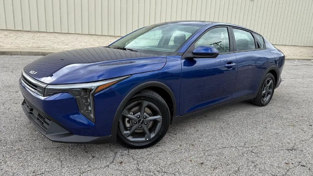 2025 KIA K4