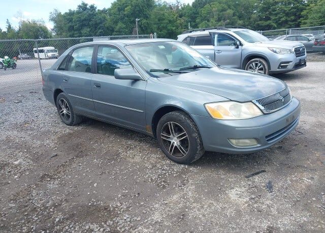 2002 TOYOTA Avalon